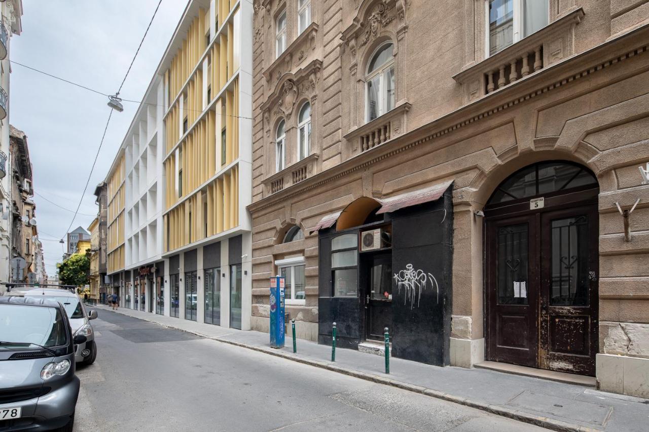 Dessewffy Premium Apartment Budapest Esterno foto