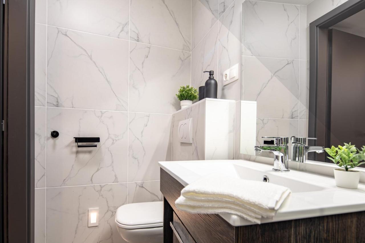 Dessewffy Premium Apartment Budapest Esterno foto