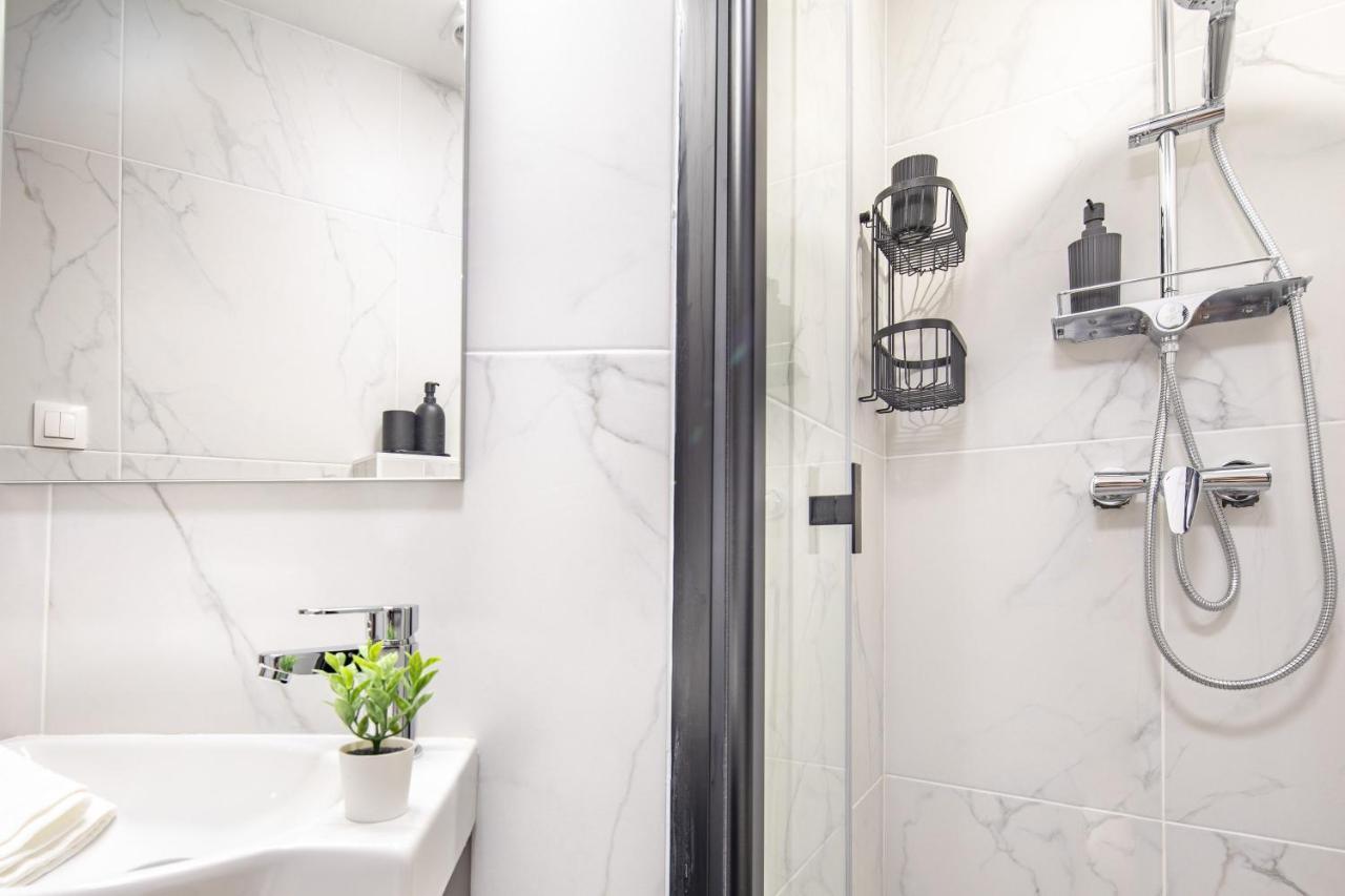 Dessewffy Premium Apartment Budapest Esterno foto