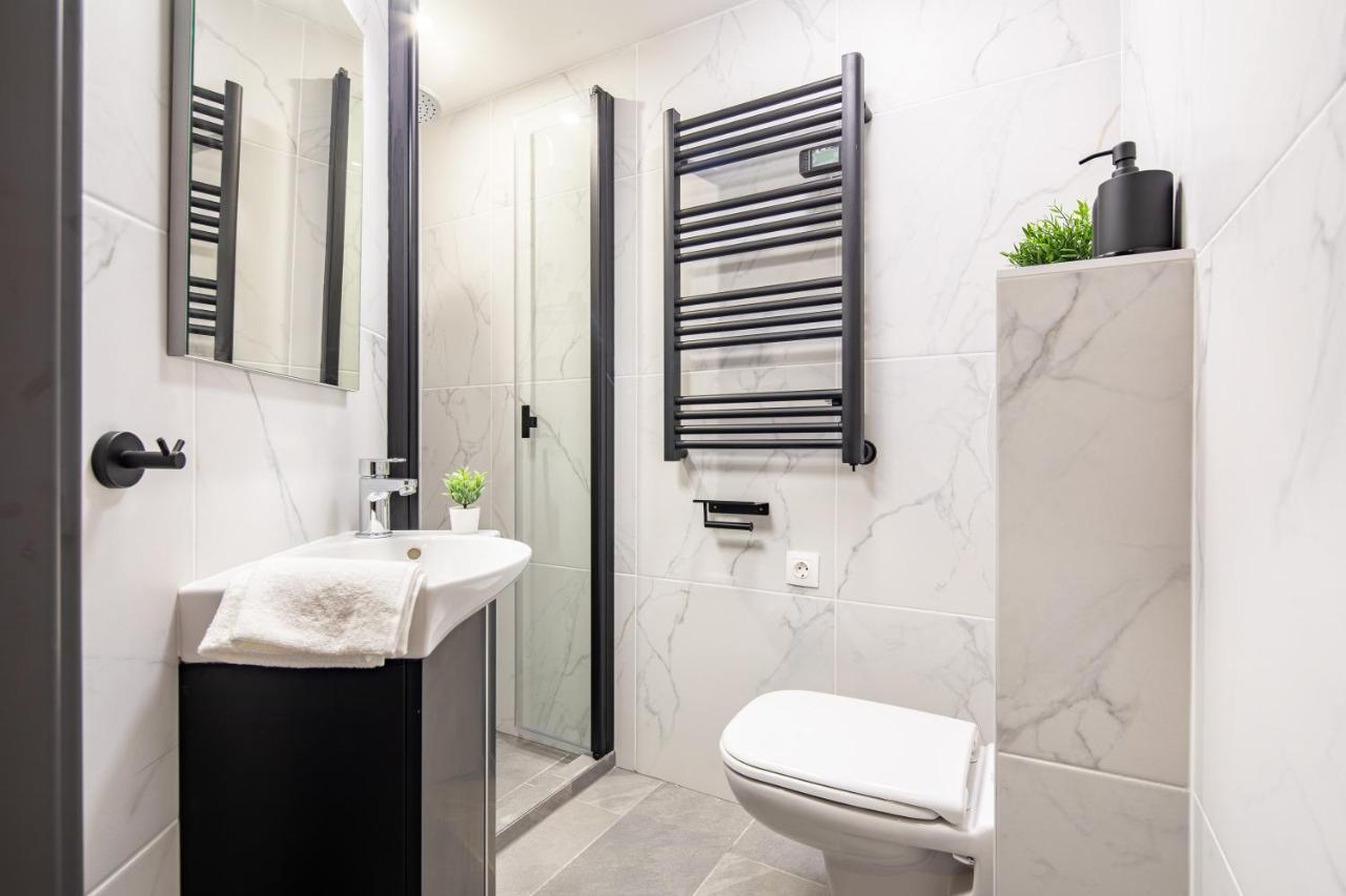 Dessewffy Premium Apartment Budapest Esterno foto