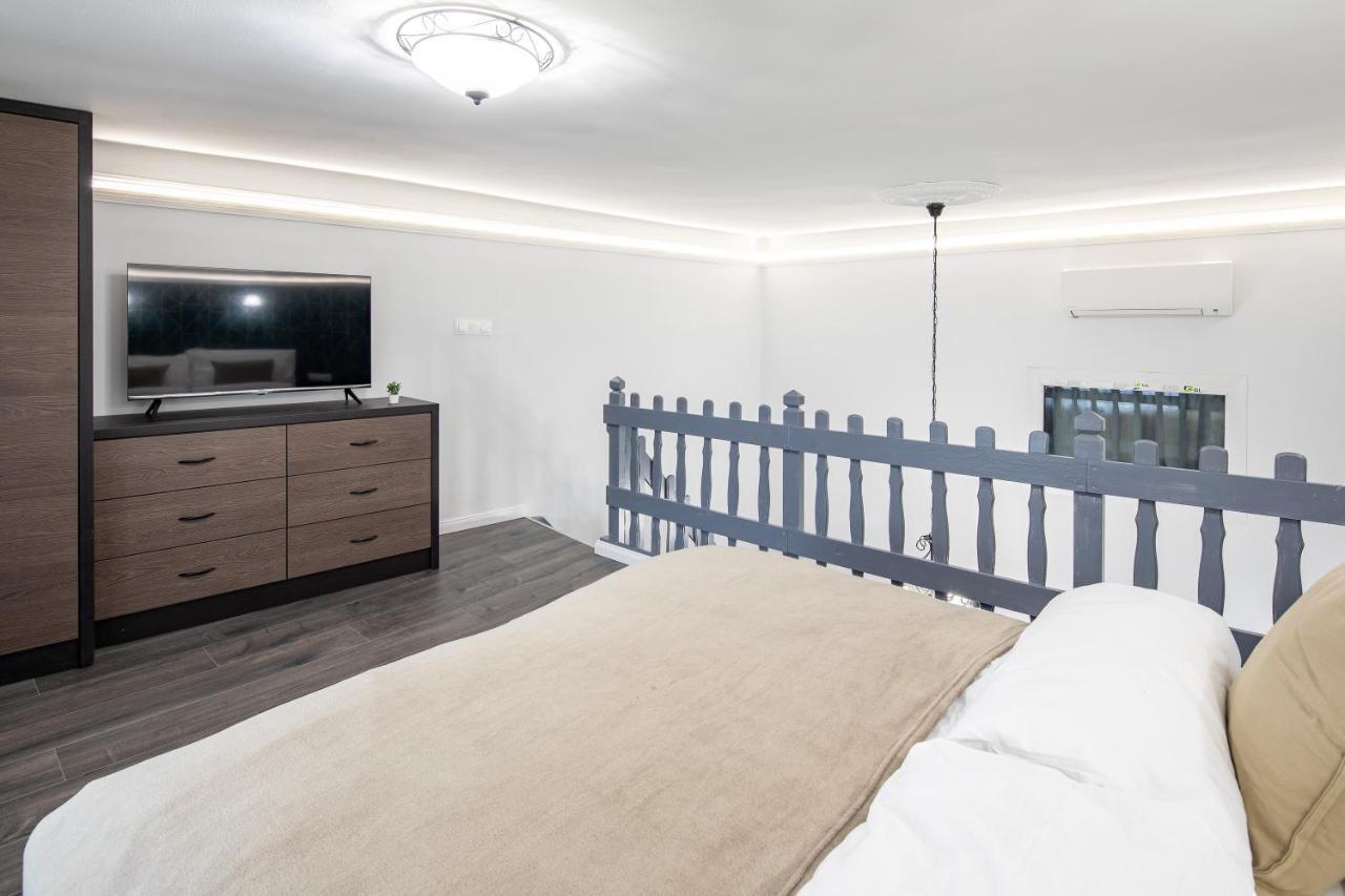Dessewffy Premium Apartment Budapest Esterno foto